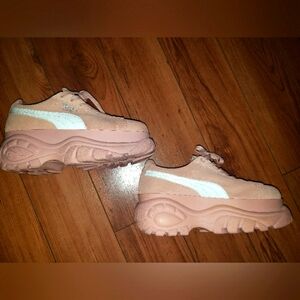 Puma Buffalo Pink Suede Platform Sneaker Size 39 (8)